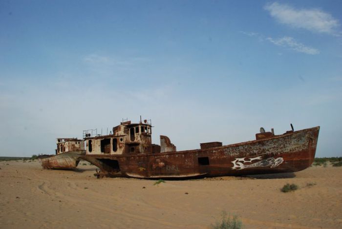 016. Moynaq, oude vissersplaats aan Aralmeer, nu woestijn.jpg